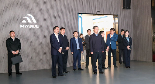 省委统战部副部长、省工商联党组书记刘军一行莅临迈安德参观考察