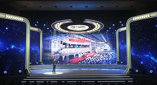 梁椿松展示Myande自主研发浸出器